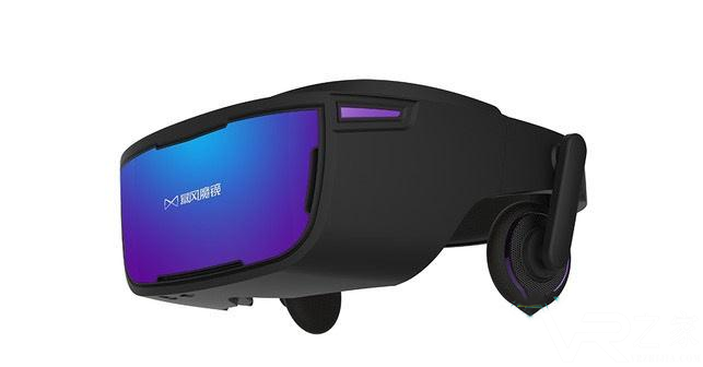 暴风无视裁员风波年底将推行VR一体机.png