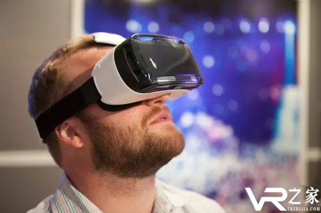 《华尔街日报》 这两年的VR销量会很惨淡.png