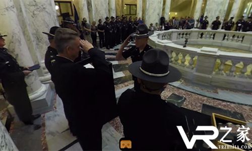 咱当兵的人也要懂VR! 美警察局用VR招募新兵.jpg