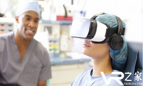 纽卡斯尔大学开辟VR分娩室，训练助产科学生的接生技巧.jpg