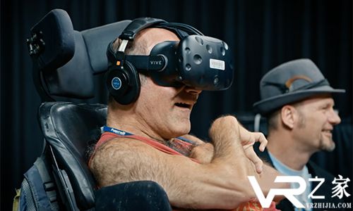VR让无法行走的残疾人再次体验到走路的感觉.jpg