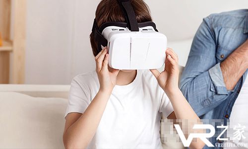 日本医院设“特殊席位”供患病儿童看VR奥运.jpg