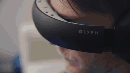 既是VR眼镜又是耳机 Glyph VR视网膜眼镜.gif