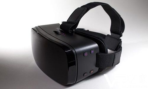 专门用来“开车”的VR眼镜VRotica上市啦！老司机还等什么.jpg