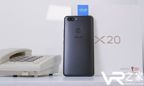 接近“完美”的全面屏手机 vivo X20热卖中2.jpg