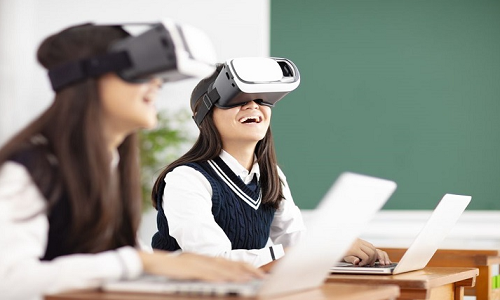 VR教育解决方案商VR Education收入“正在加速增长”